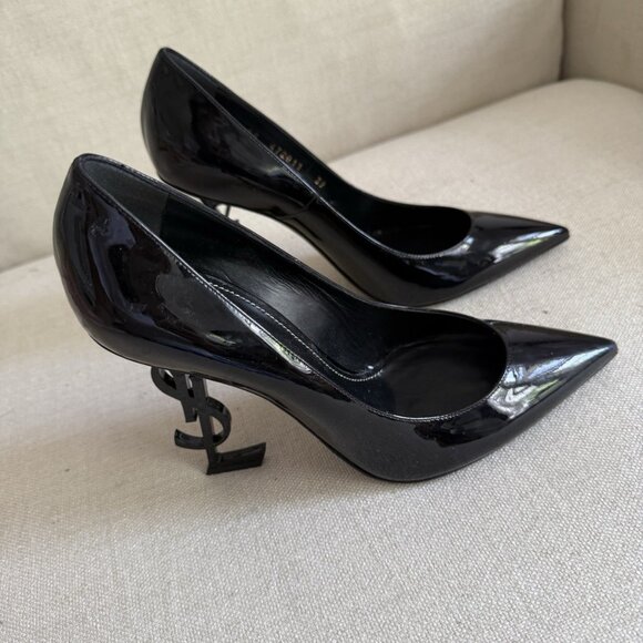 Saint Laurent Pointed Heels - Picture 1 of 6